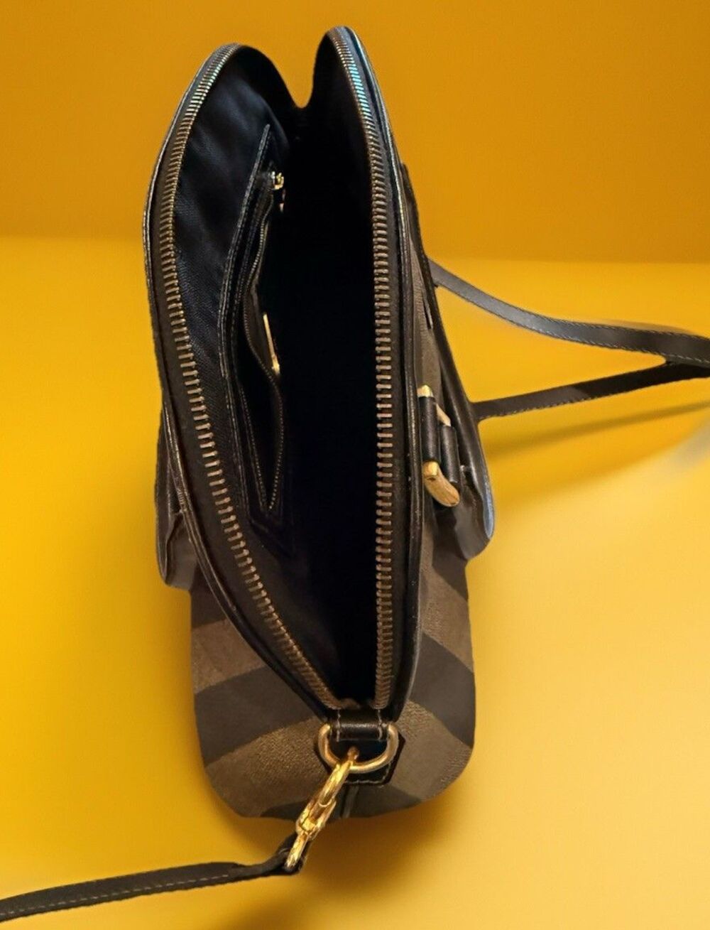 FENDI Vintage Pequin Coated Canvas Dome 2-Way Bag Excellent Used Condition - Picture 14 of 16